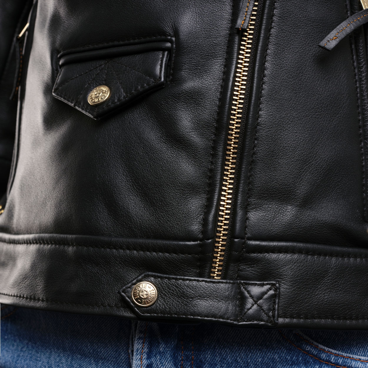 110-Black-922.jpg