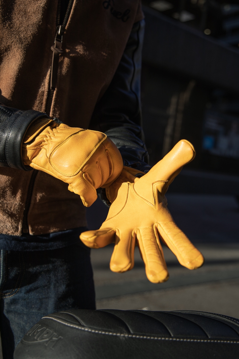 320-Yellow-775.jpg