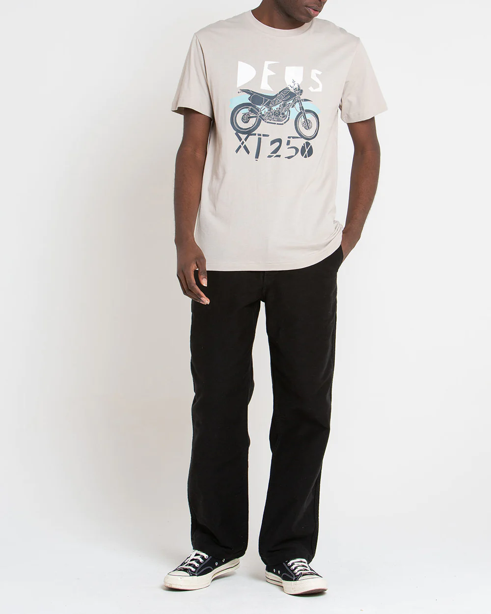 DMP231776C.Xt250Tee.SilverLining.1.jpg