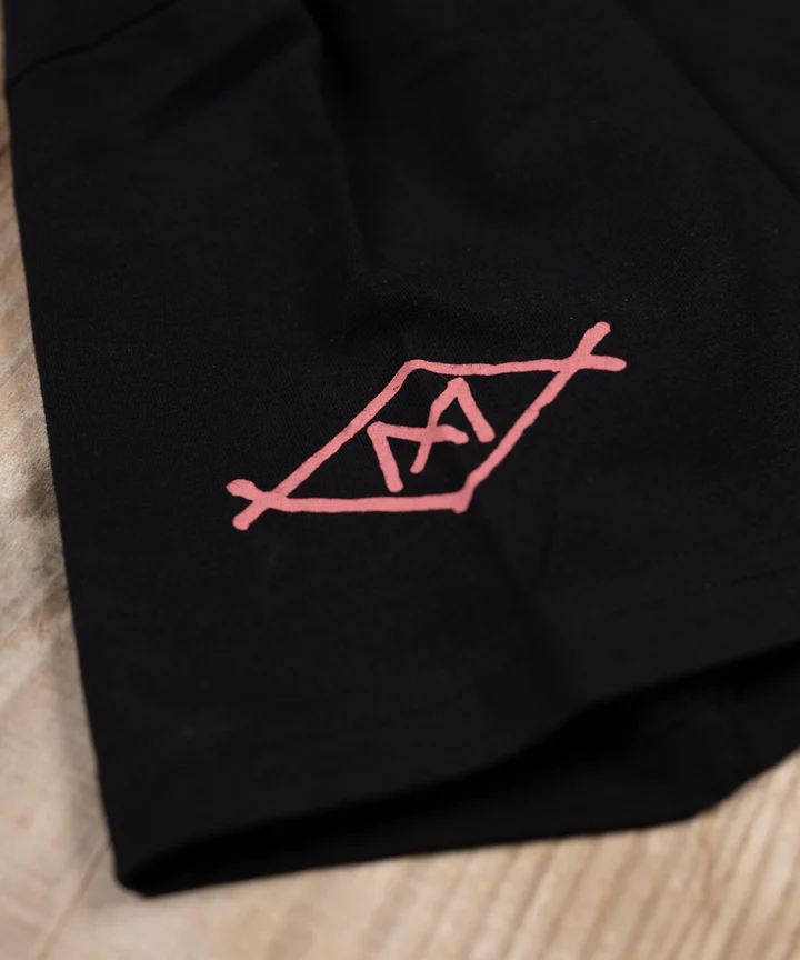 buy_men-black-tshirt-maria-spark-online-4_720x.png