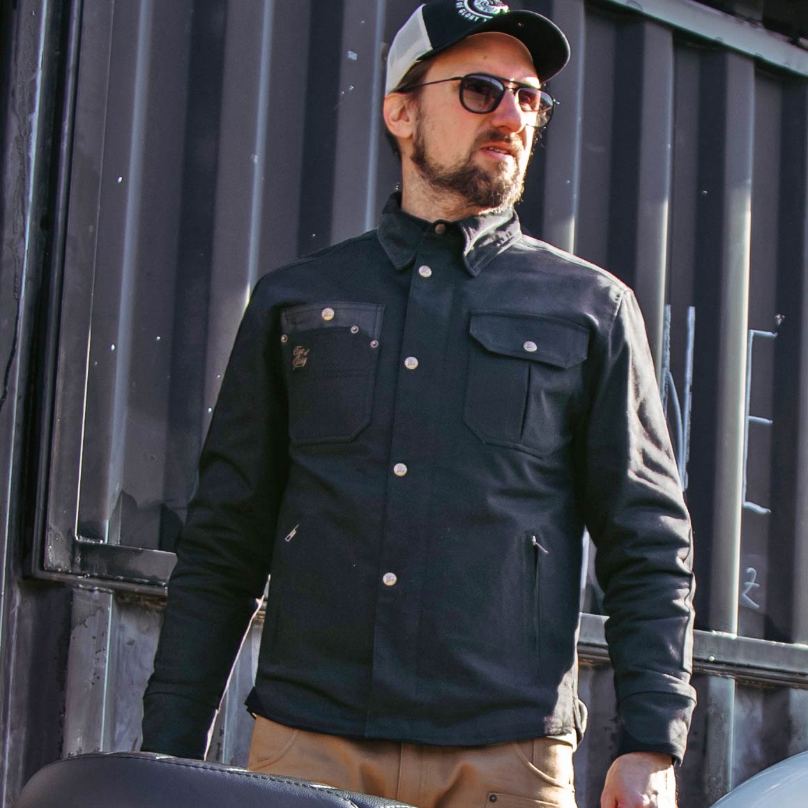ageofglory-runaway-shirt-black6.jpg