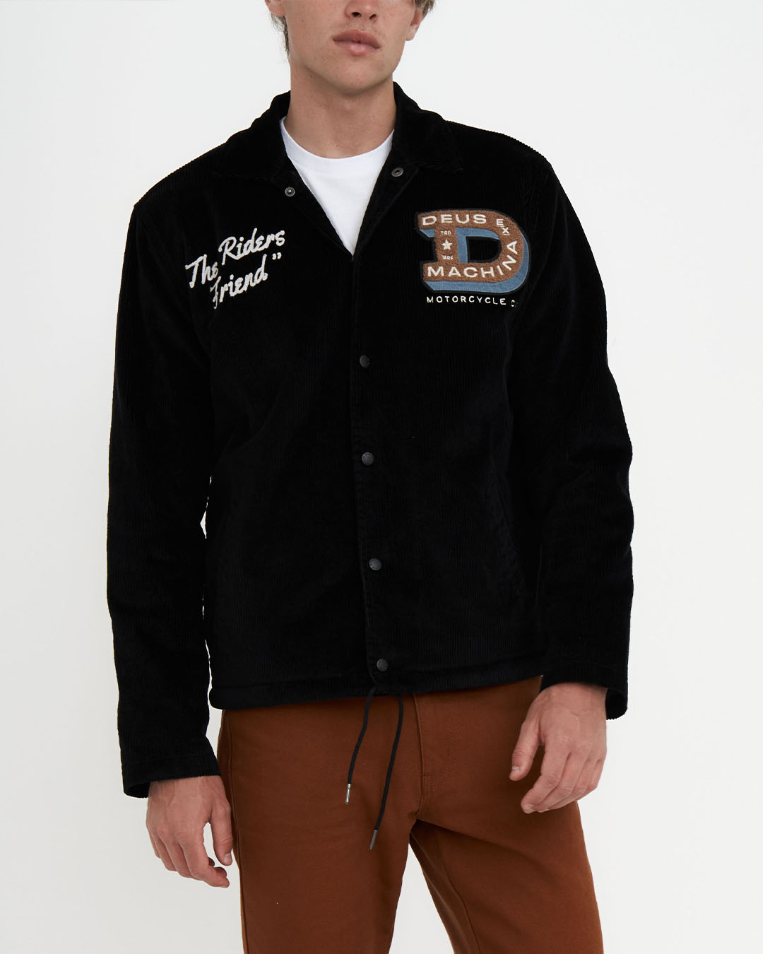 DMF236955.Riders Friend Coach.Black.1 (1).jpg