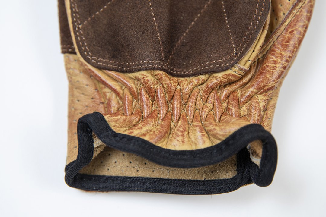 catalogoall-Recuperado.psd_0000s_0000s_0019_05_FuelClothes_GlovesDetails_1080x.jpg