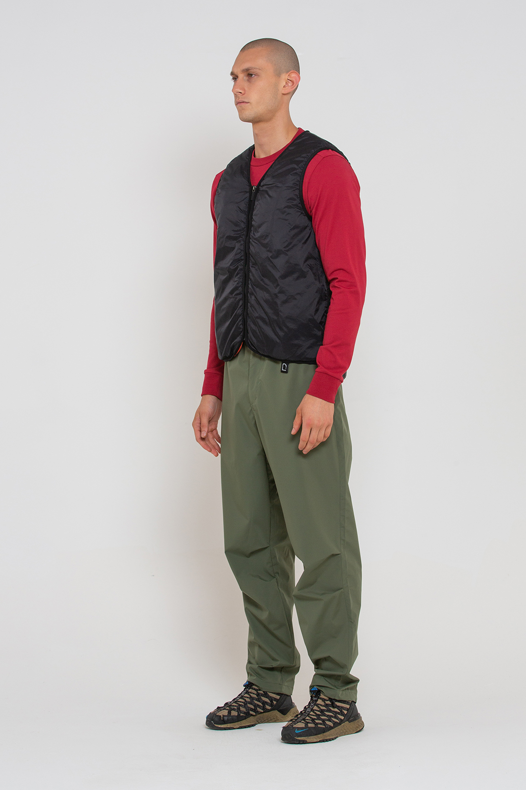 DMF226404.Cycleworks Vest.Black.2.jpg