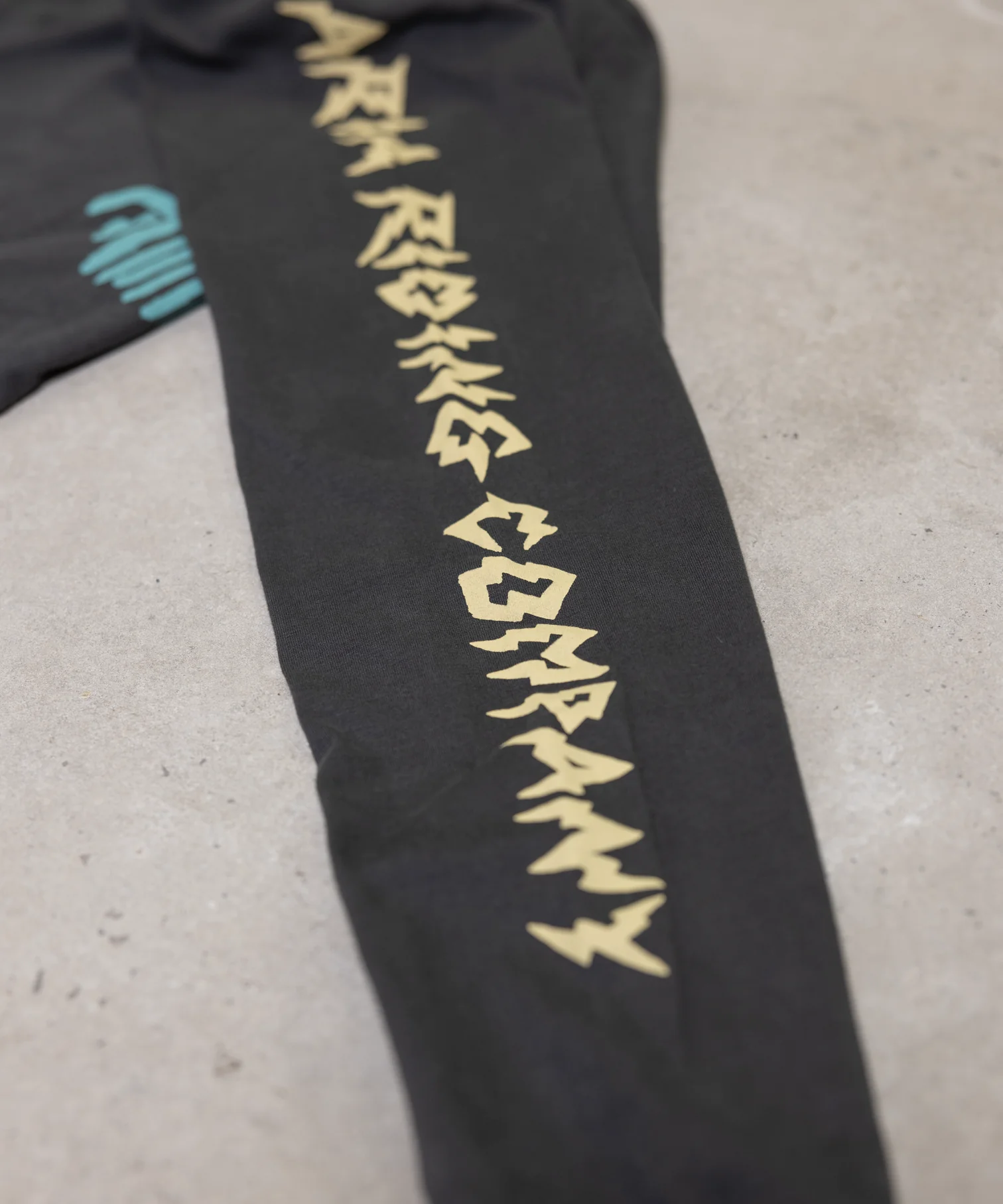 maria_Ignition_Longsleeve_4.png
