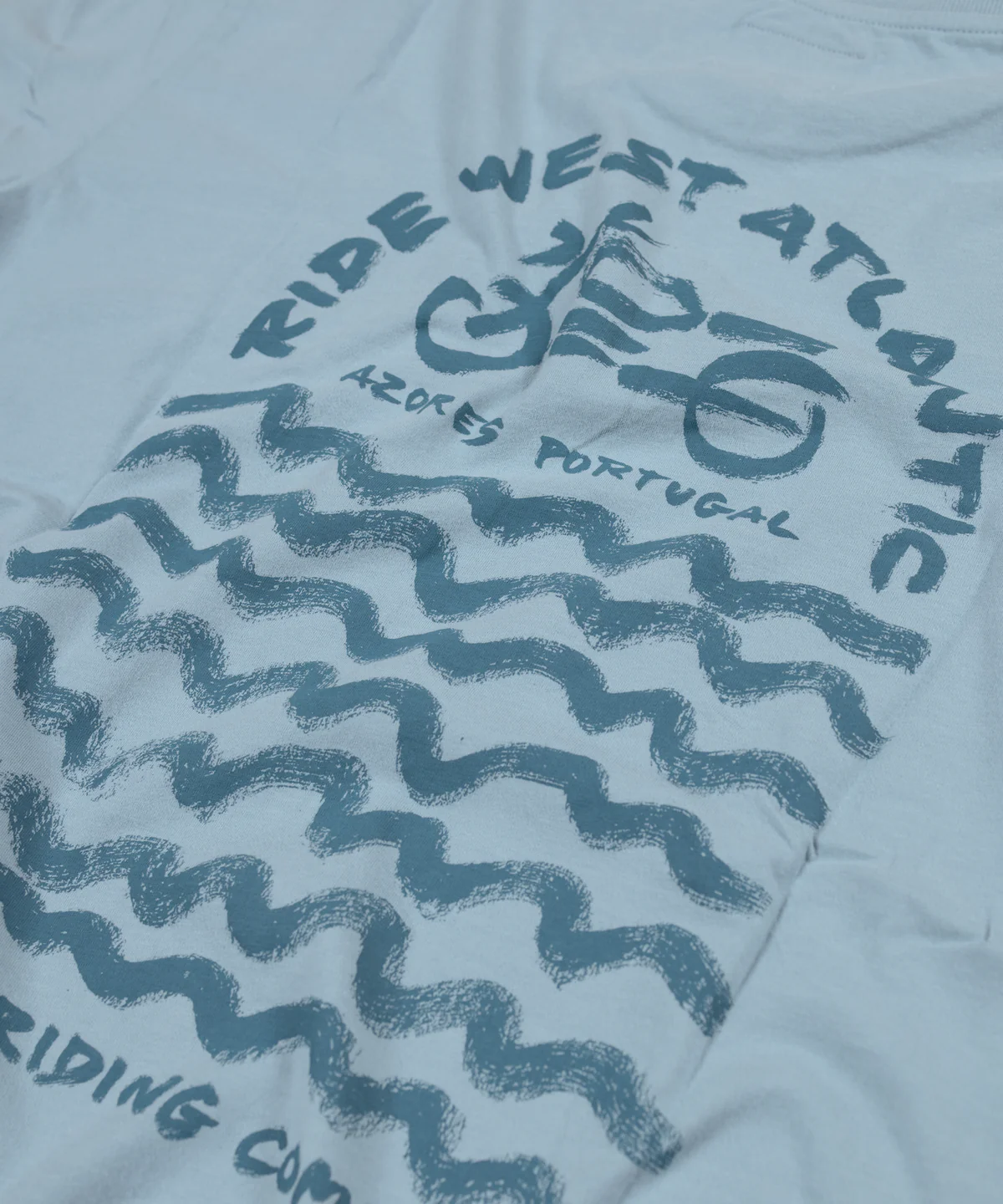 Maria_T-Shirt_RideWestLightBlue_4.png