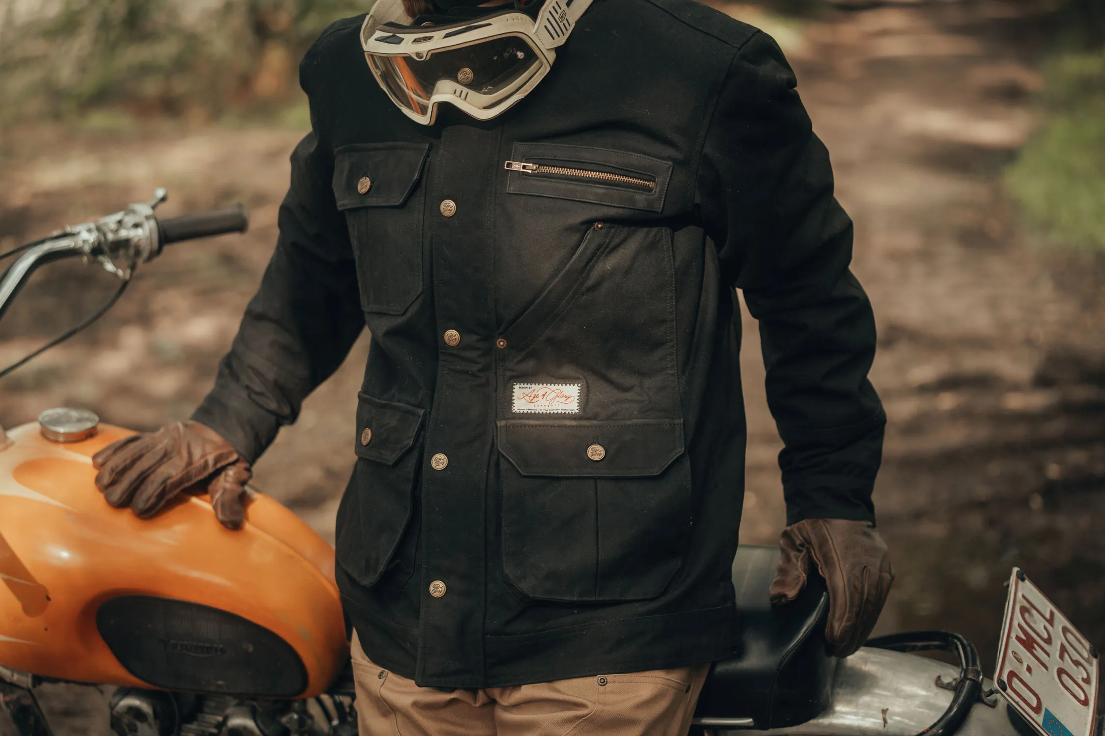 Escape_Jacket_Black_04.jpg