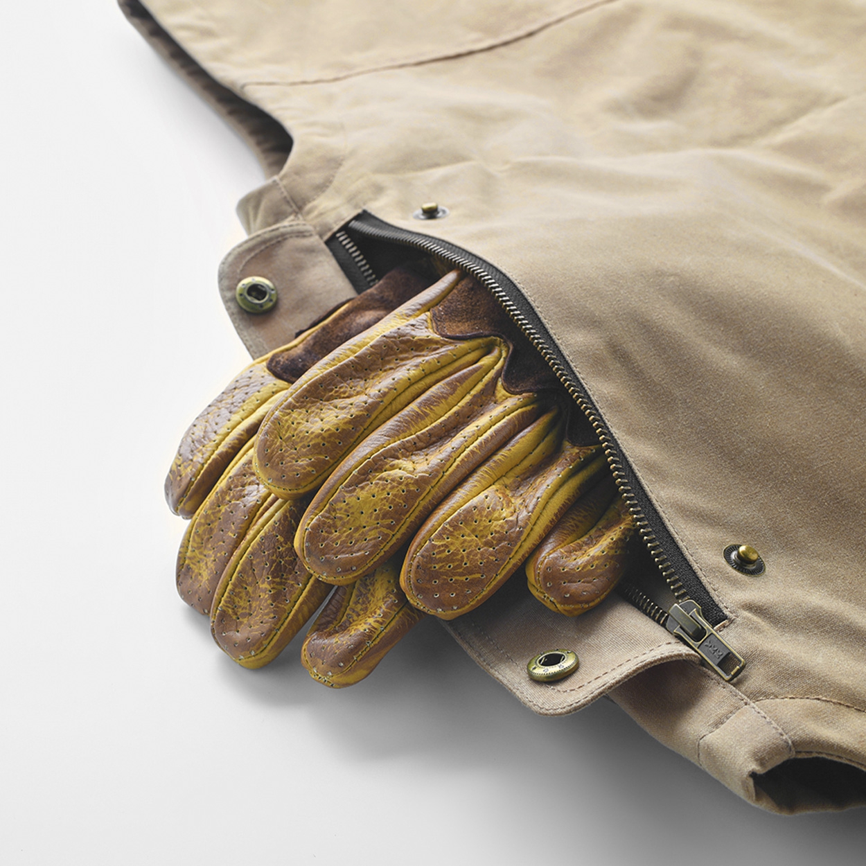 W20-VEST-SQUADRON-100-Beige-007.jpg