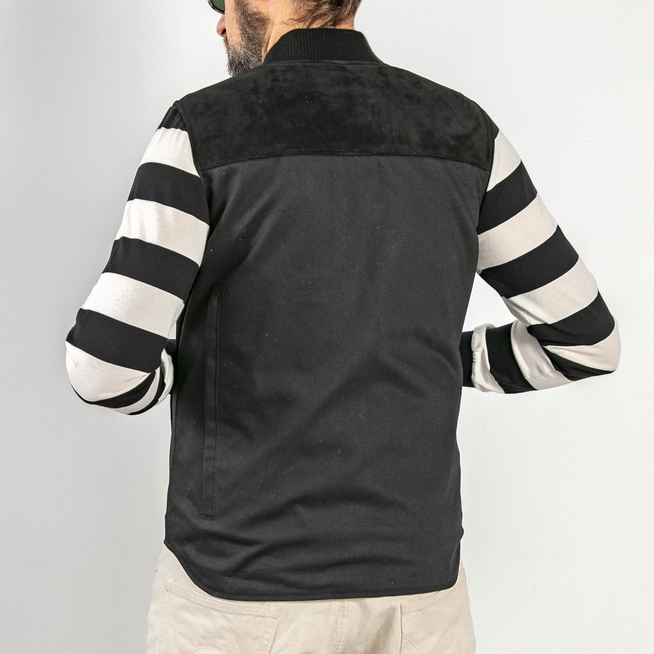 ageofglory-cabinvest-black4.jpg