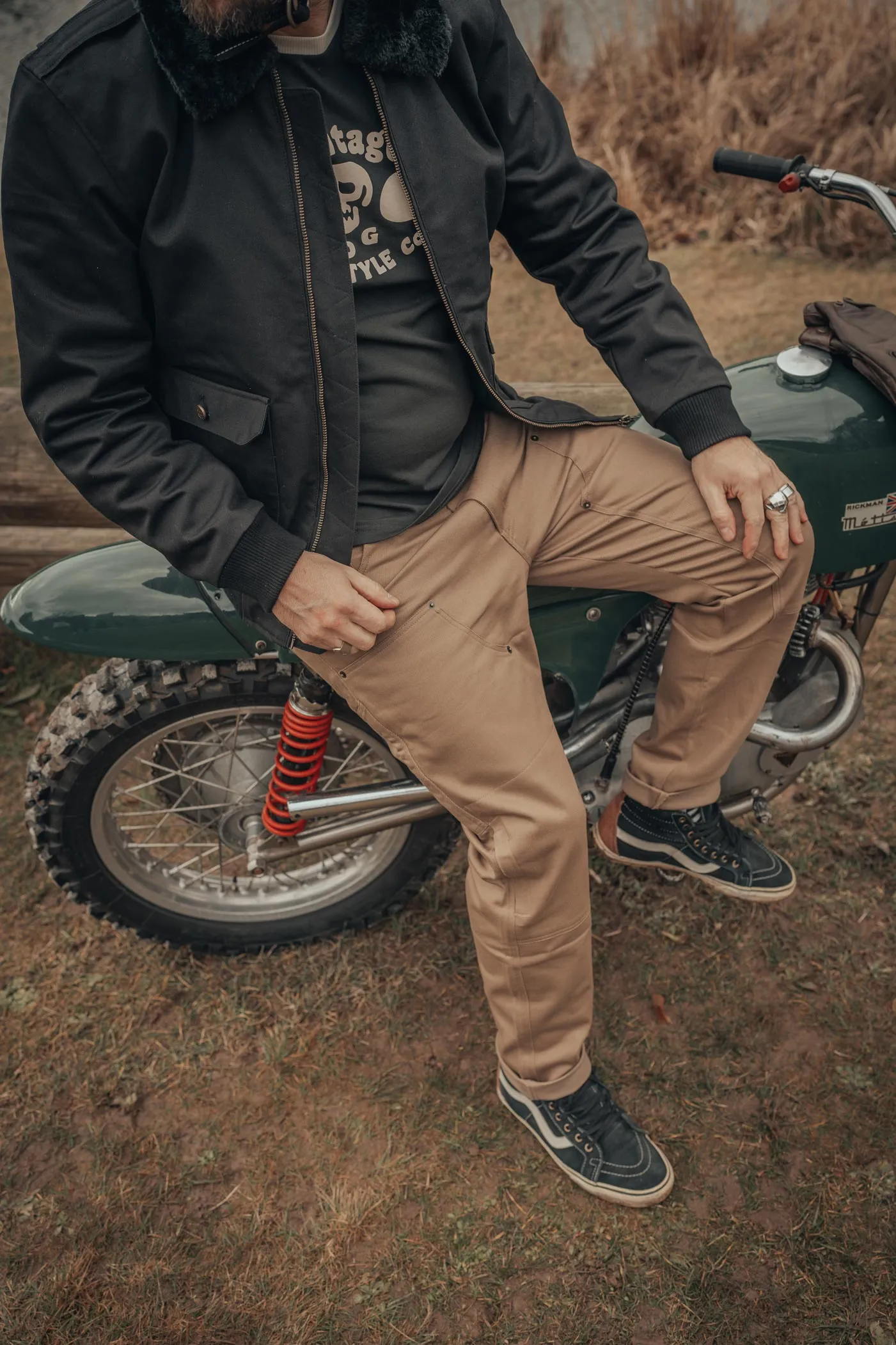 ageofglory-service-pant-khaki_4.jpg