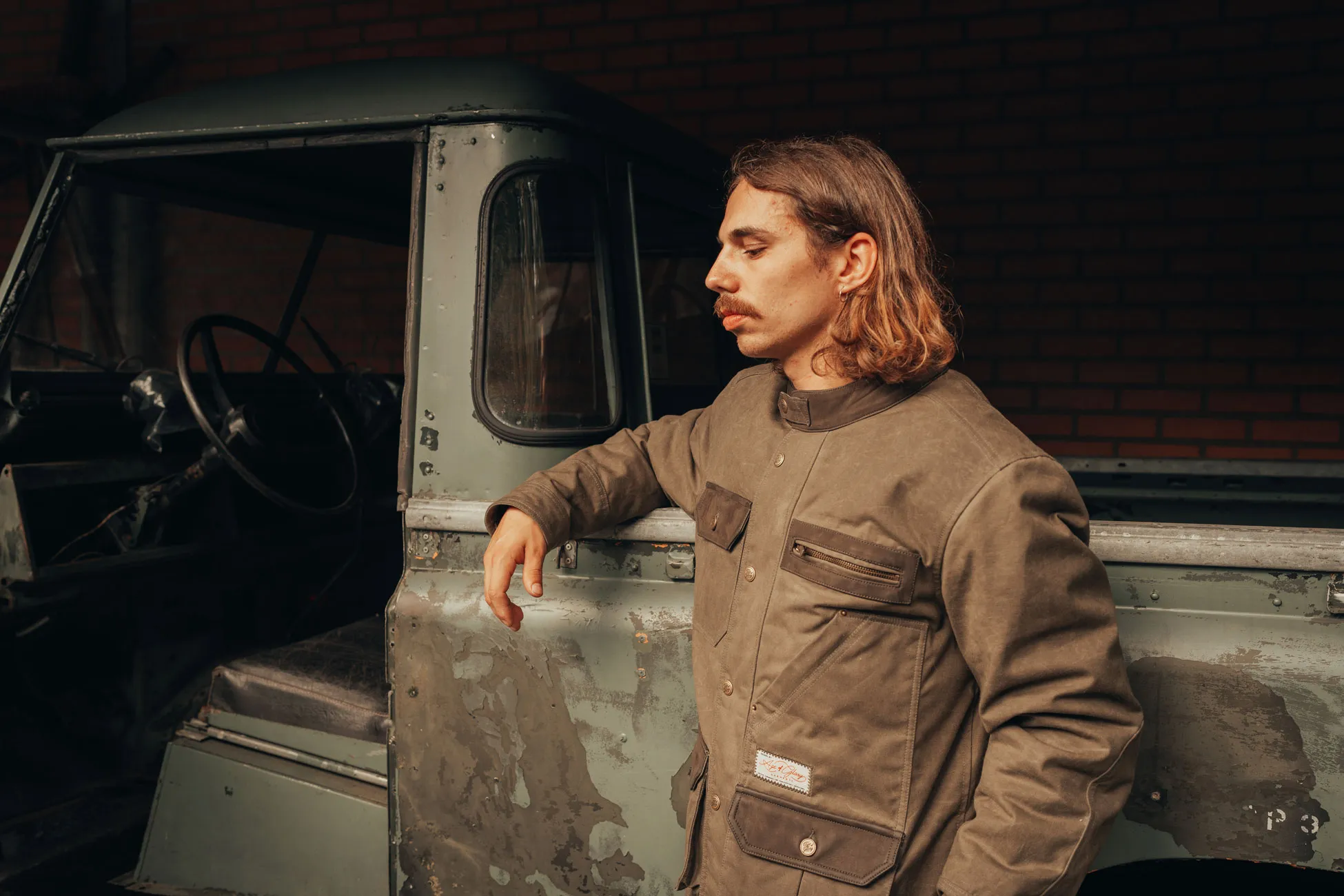 AoG_Escape_Jacket_ArmyGreen_04.jpg