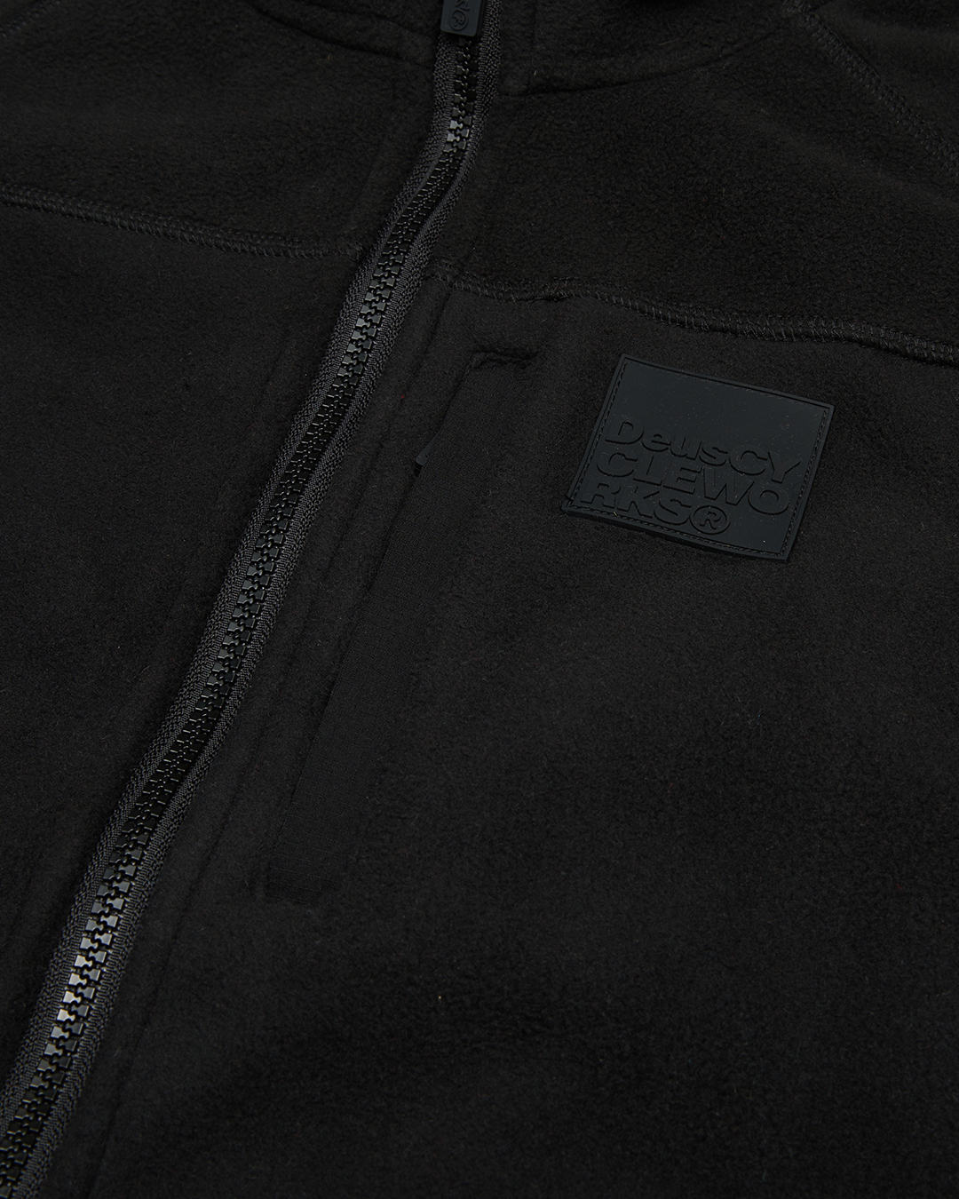 DMF228406.Cycleworks Fleece.Black.6.jpg