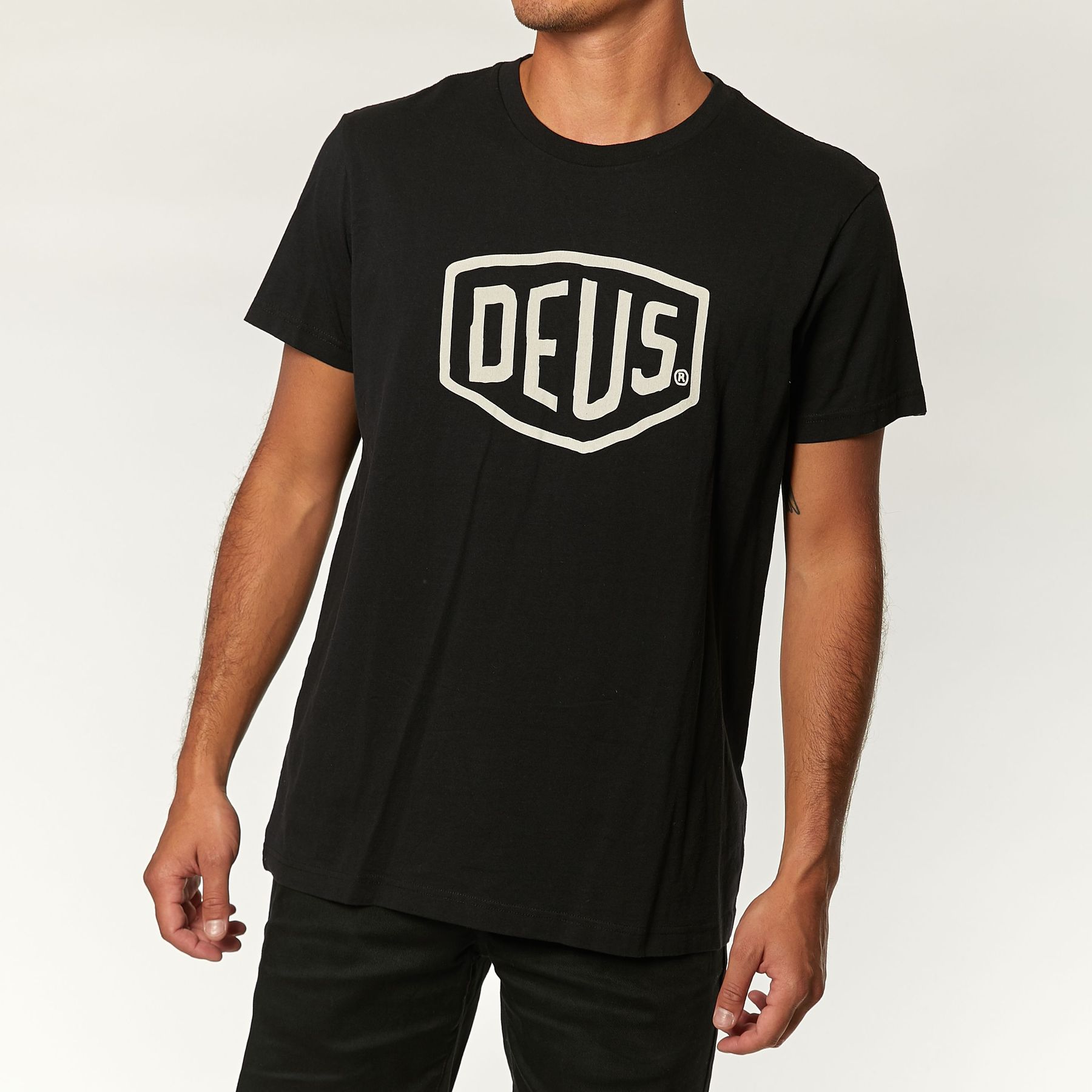 DEUS2857_1800x1800.jpg