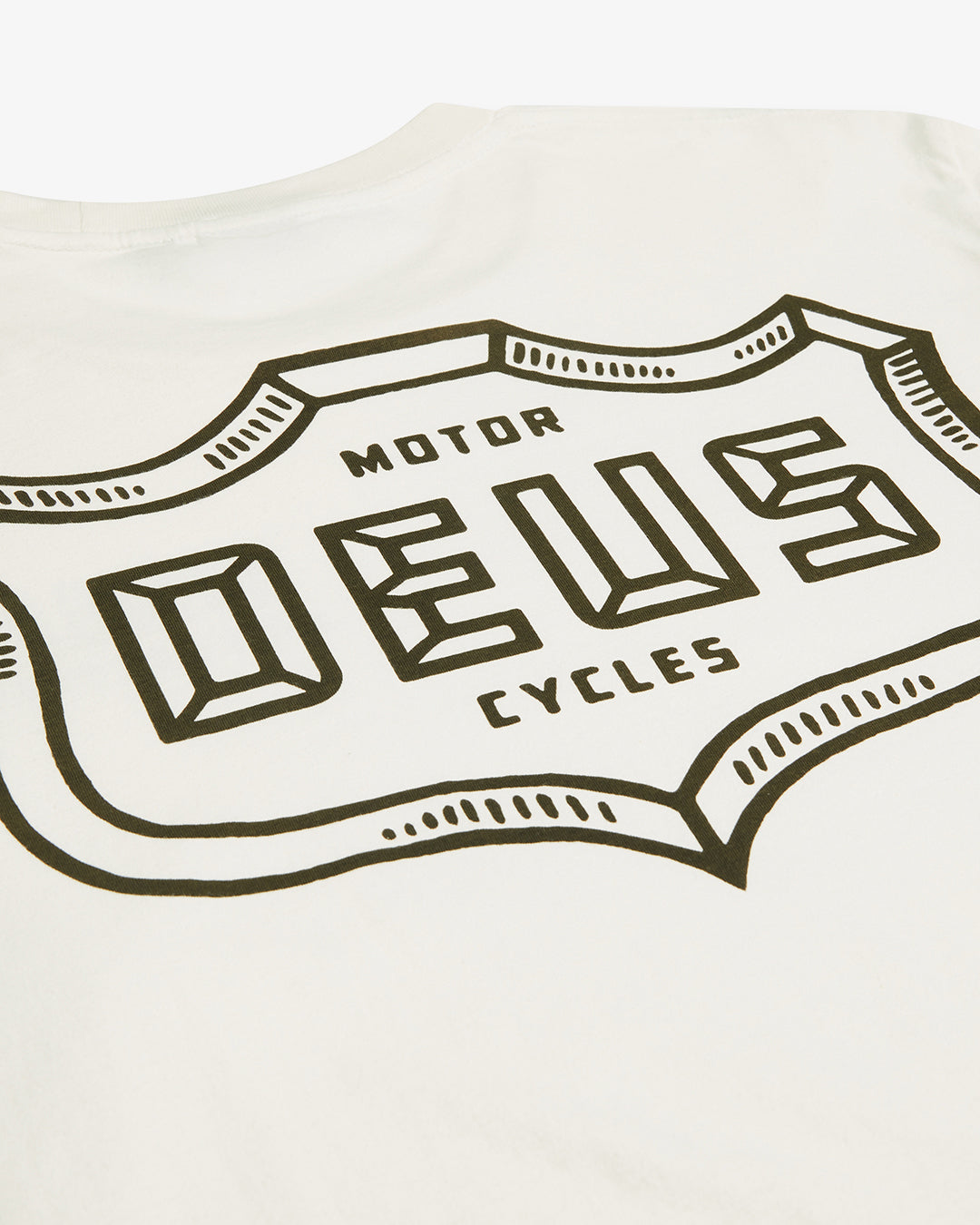 DMF221427.QuartersLsTee.VintageWhite.7_1080x1350.jpg