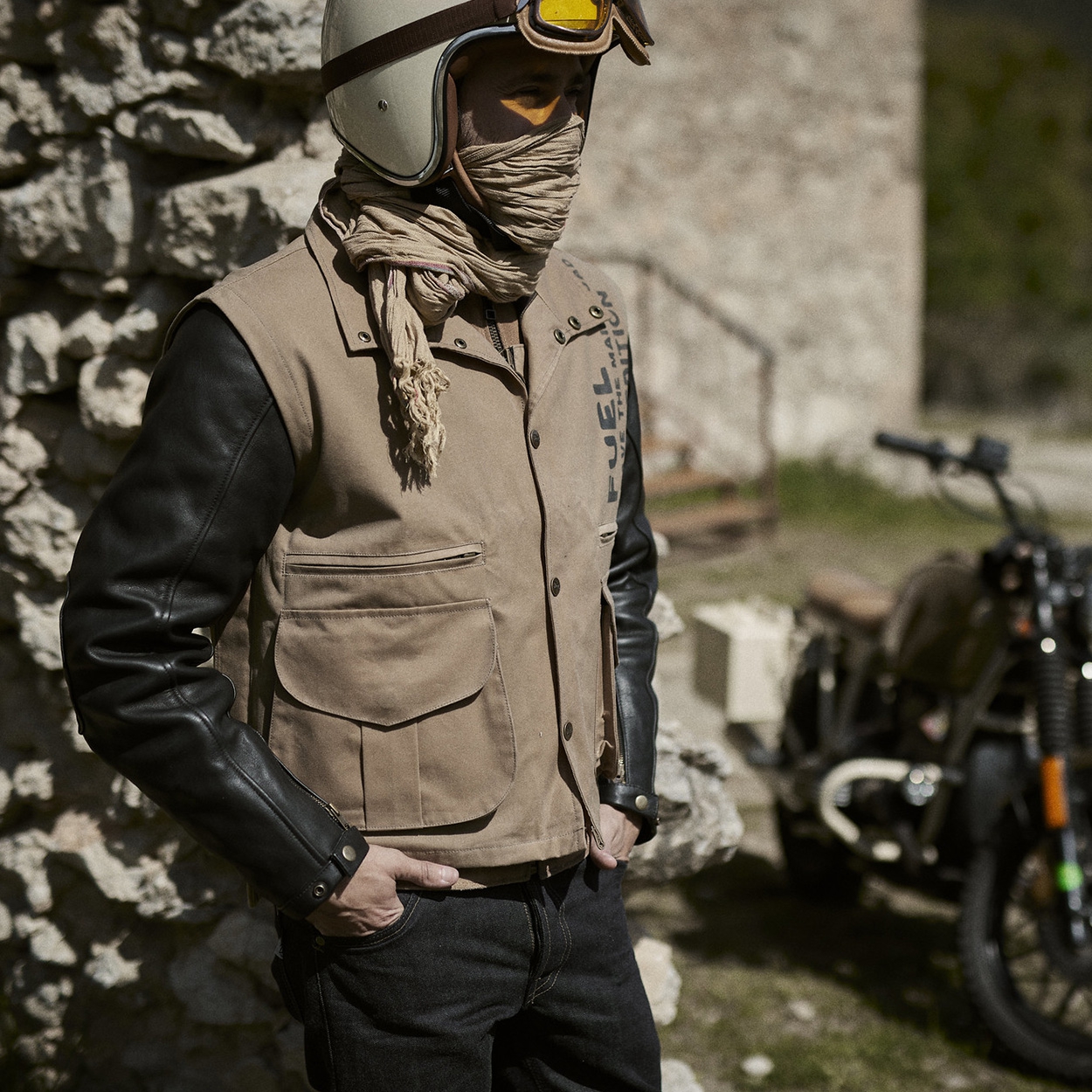 W20-VEST-SQUADRON-100-Beige-011.jpg