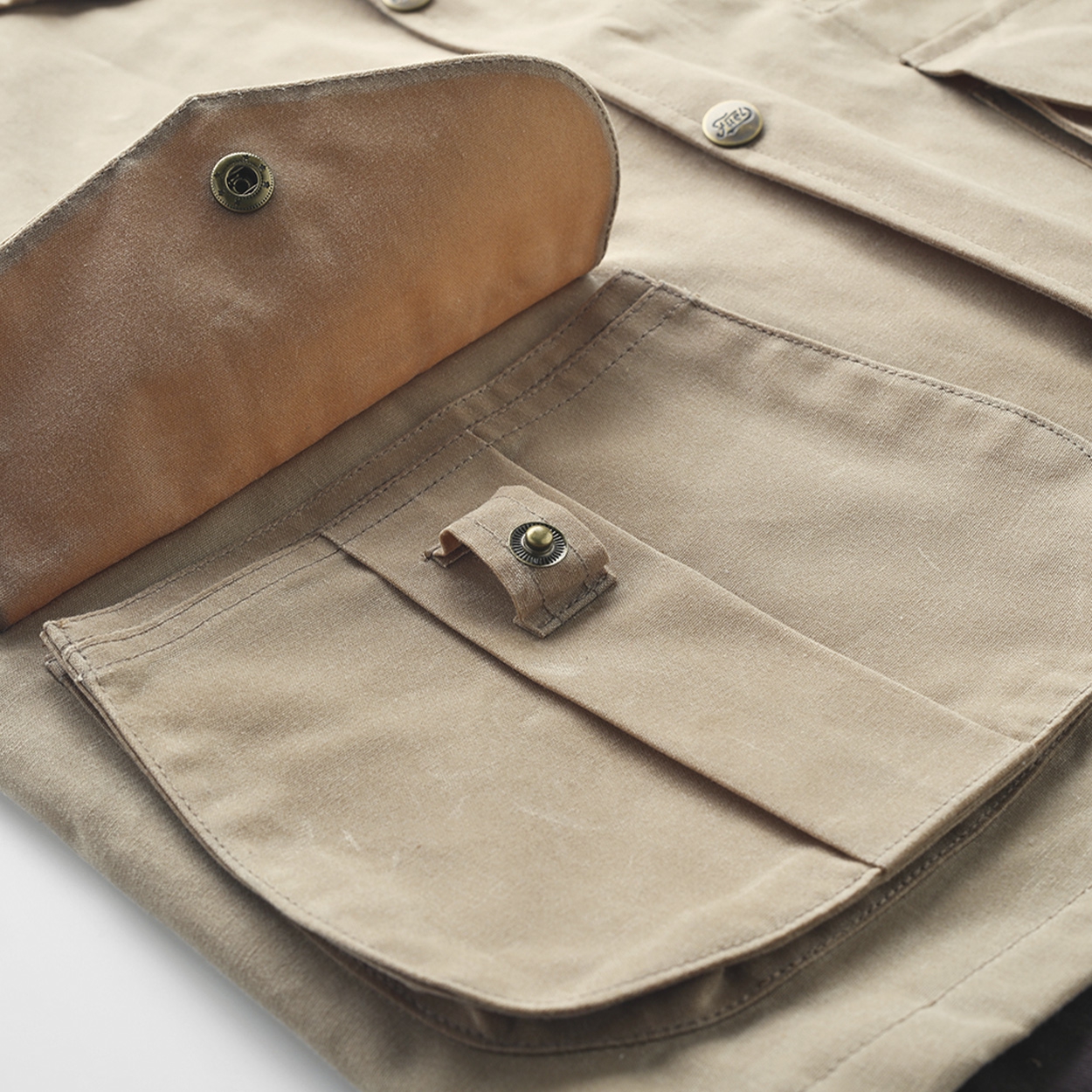 W20-VEST-SQUADRON-100-Beige-008.jpg