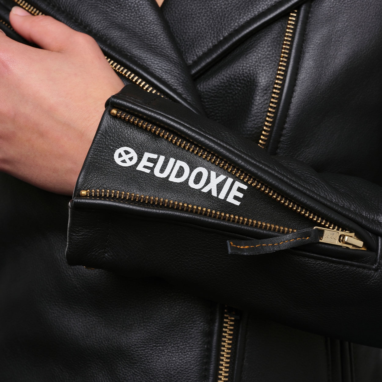 110-Black-908.jpg