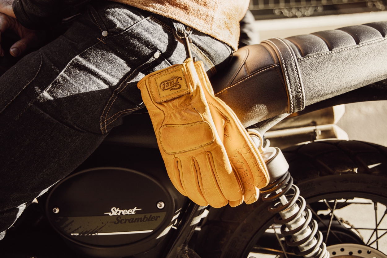 320-Yellow-774.jpg