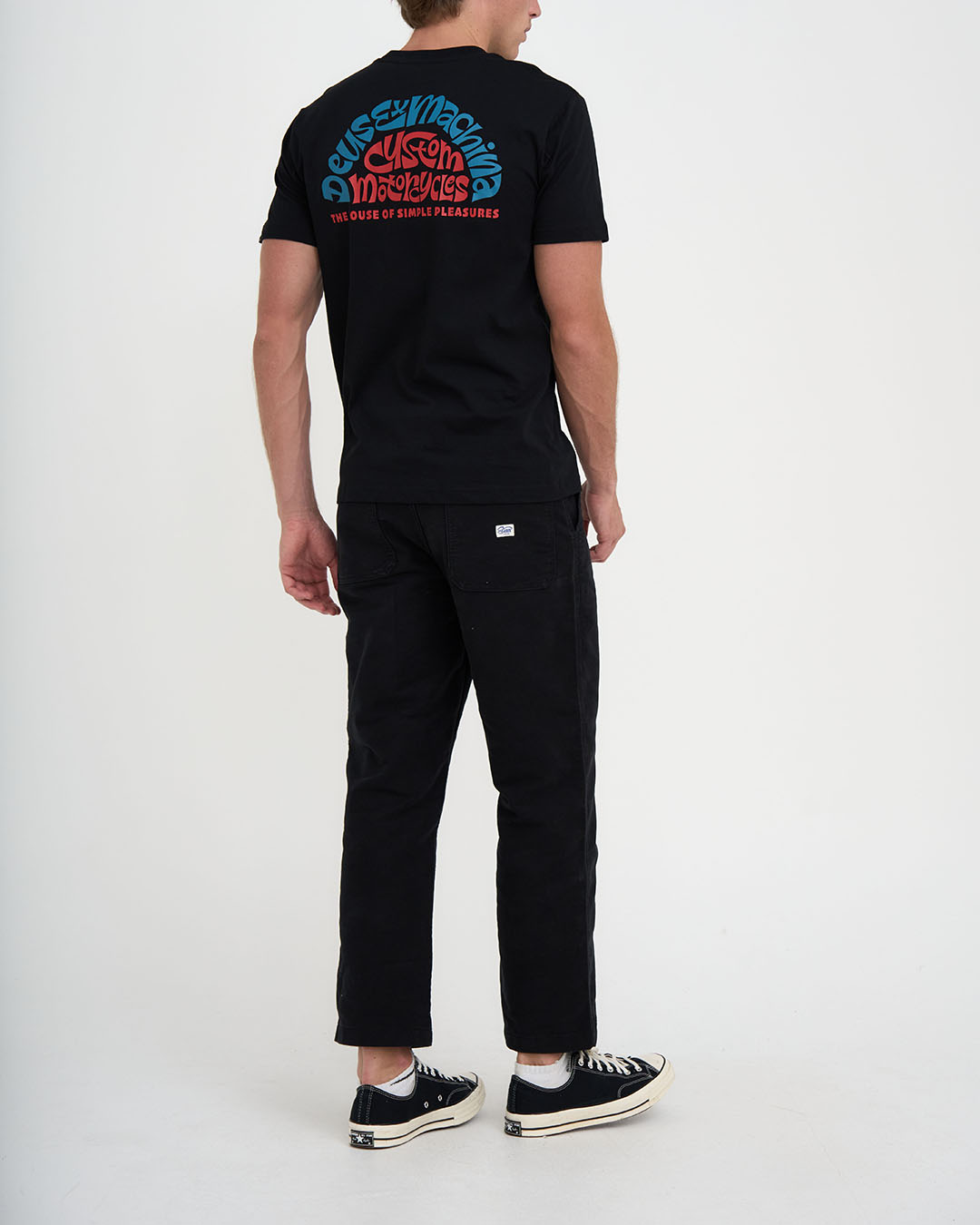 DMF231011B.Tables Tee.Black.3.jpg